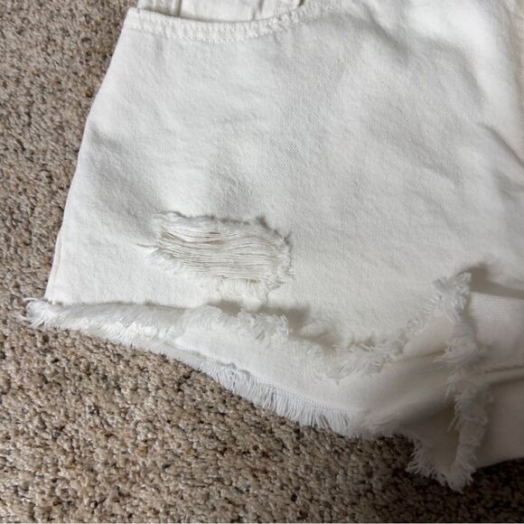 Levi’s Women’s 501 High-Rise Button Fly White Cut Off Denim Shorts Size 31 NEW - Picture 6 of 10